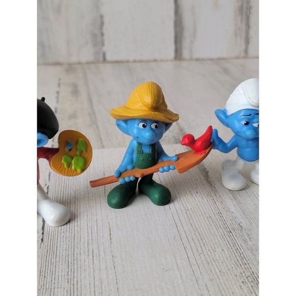 McDonald's 2013 Smurf vanity painter handy farmer toy figure set - Picture 3 of 9
